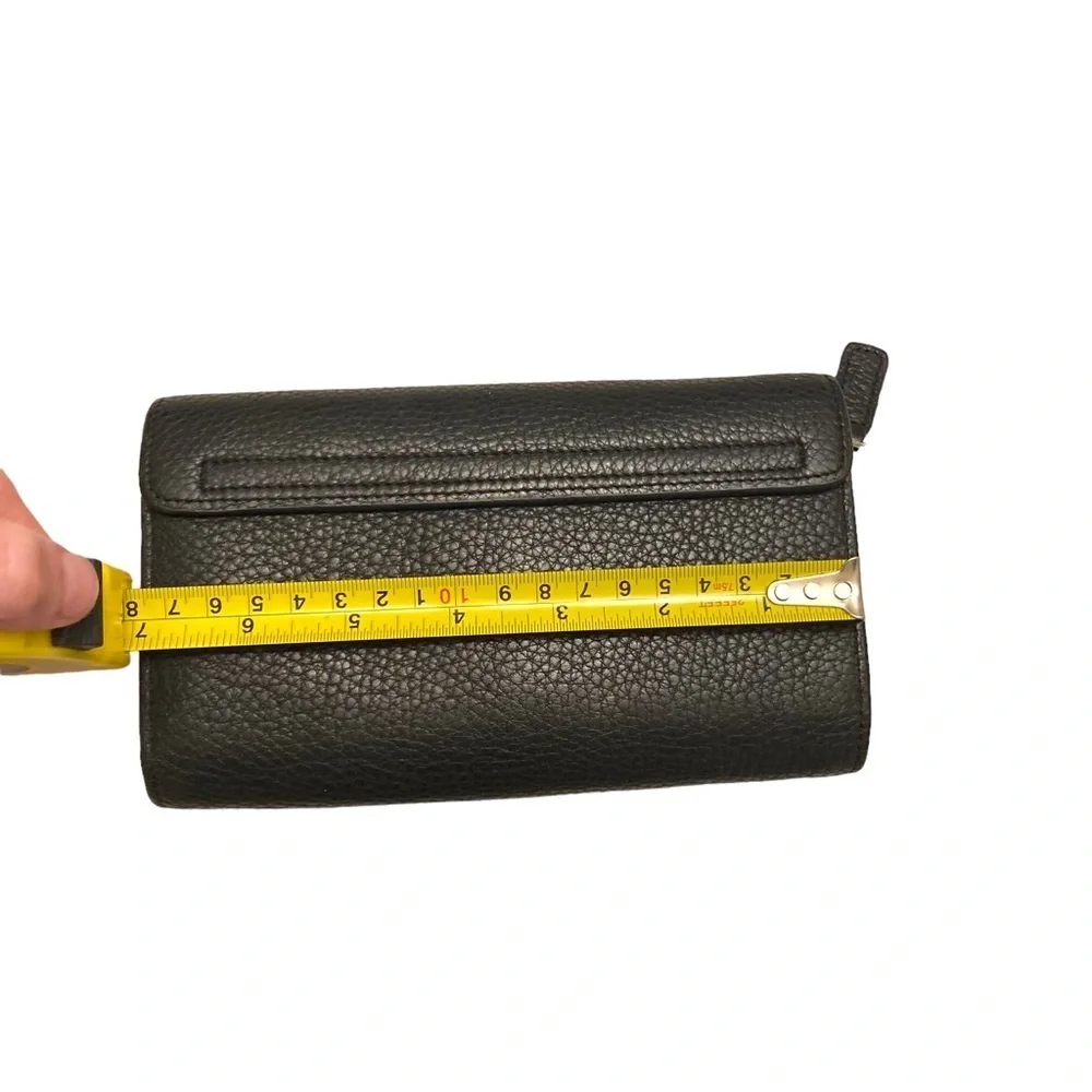 Suquoia black leather clutch wallet